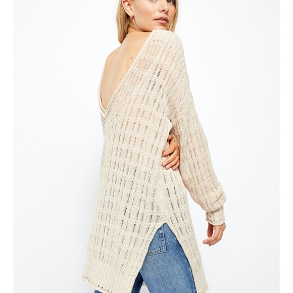 Free People Sweaters - EUC Free People XS will fit XL Pretty In Pointelle